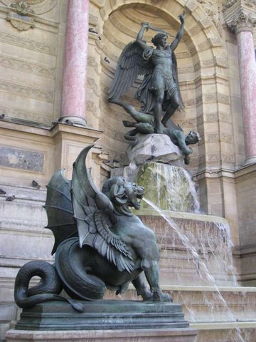 Paris : fontaine Saint Michel